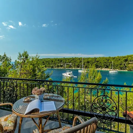 Villa Lct Mamako Milna (Brac)